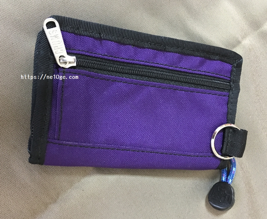 チャムス CHUMS Eco Card Wallet エコカードウォレット カード入れ 背中にファスナーポケットがついている