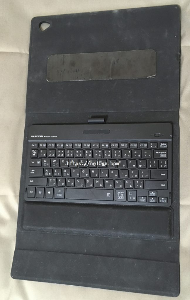 エレコム ワイヤレスキーボード iPad用 TK-CAP01IBK 展開した写真